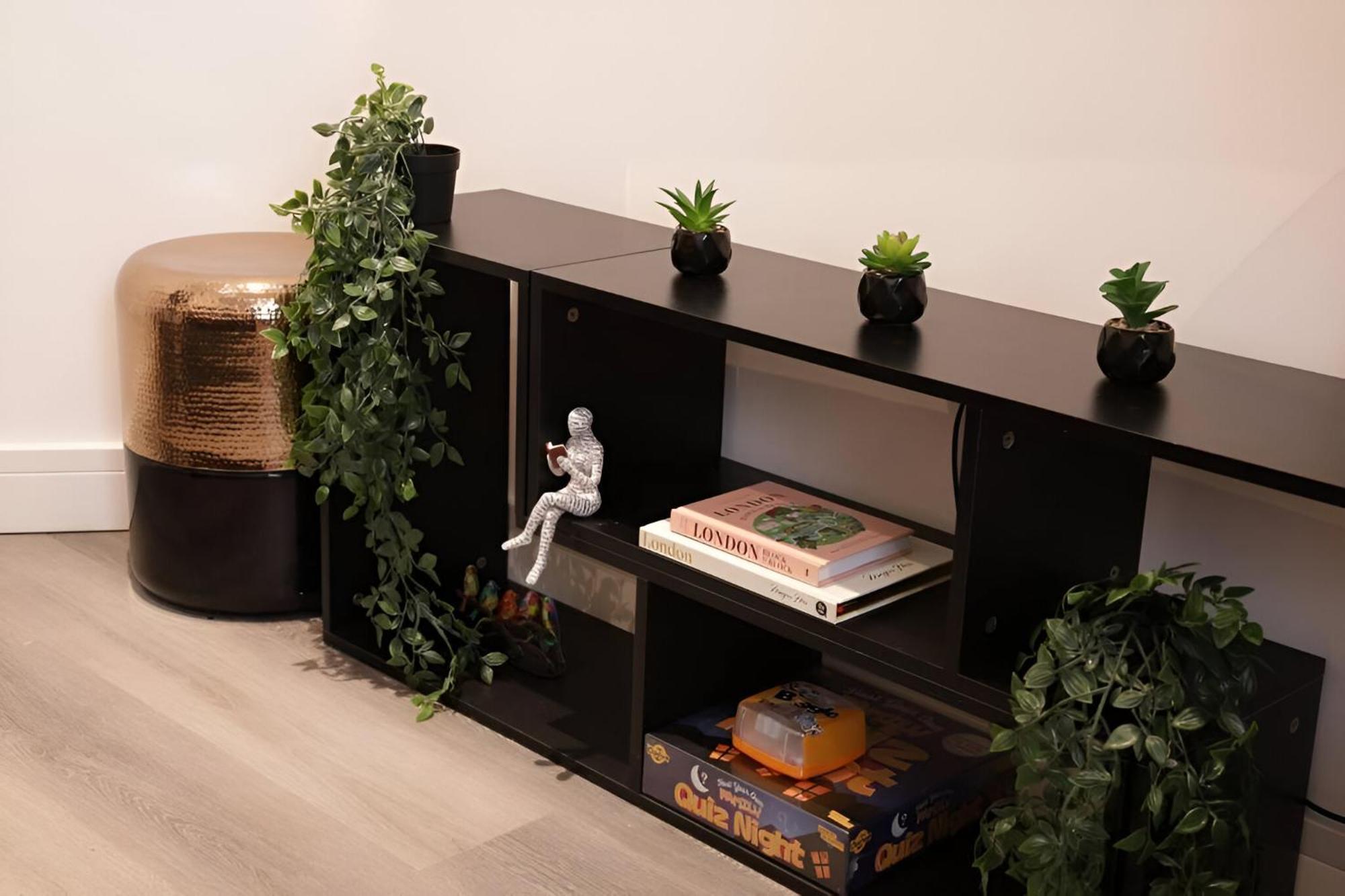 Cozy Vibes Refined 2Br Flat Apartment Bury  Exterior photo