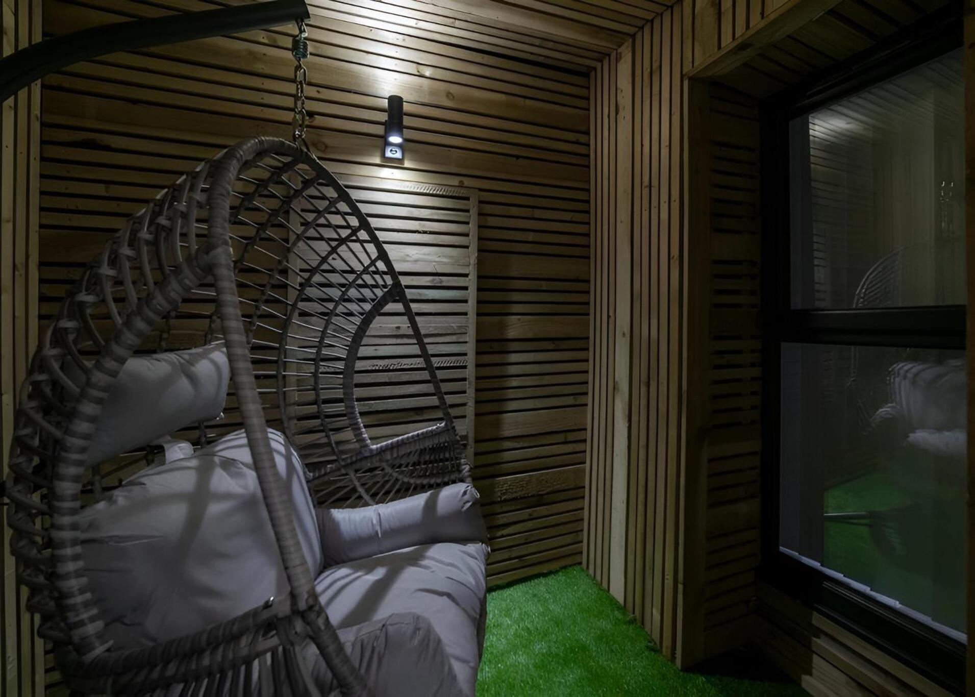 Cozy Vibes Refined 2Br Flat Apartment Bury  Exterior photo